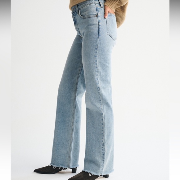 ABERCROMBIE FITCH HIGH RISE 90s relaxed Jean size 28L 28 LONG LIGHT w/ RAW HEM - Picture 3 of 7